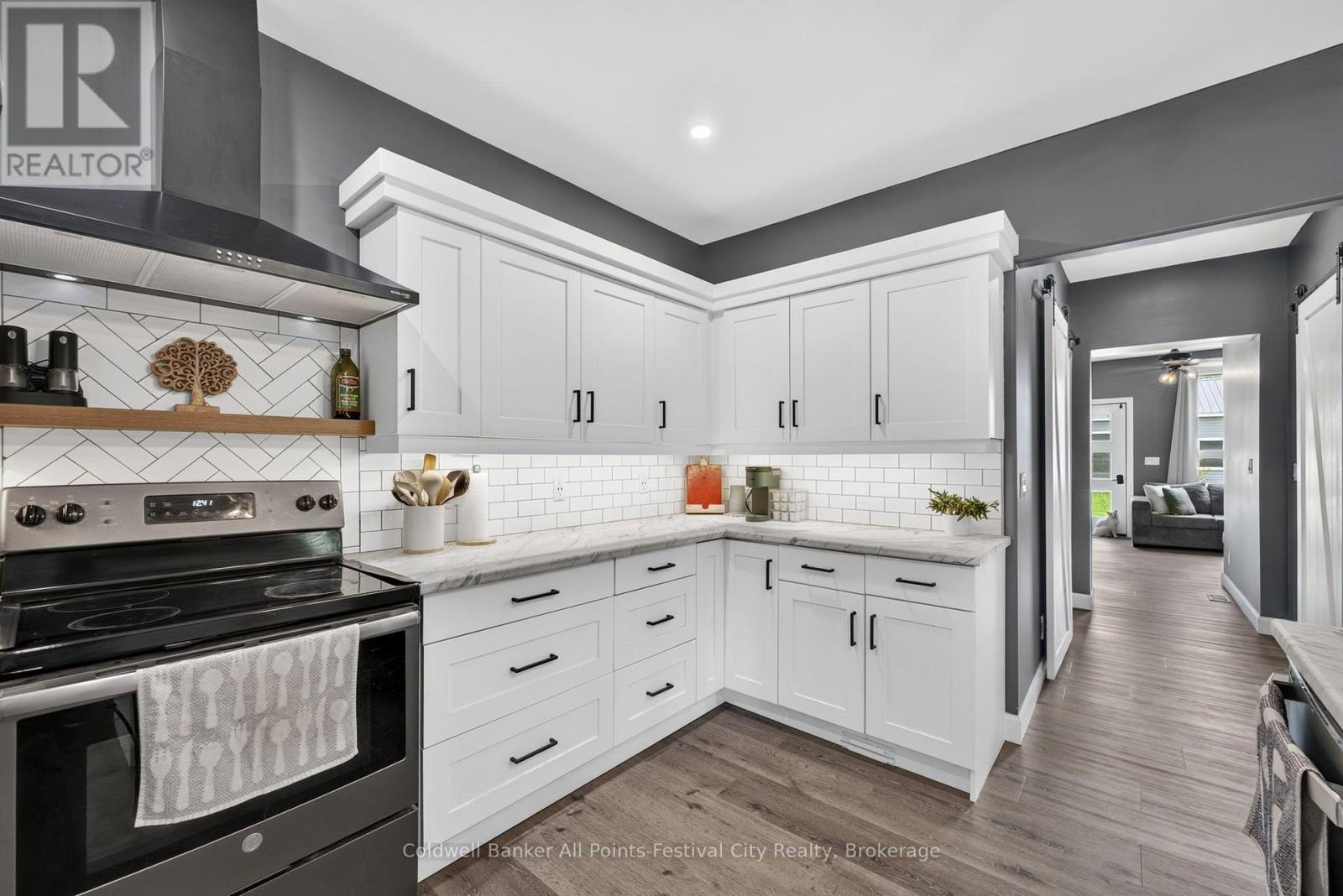 517 WILLOUGHBY STREET - 19