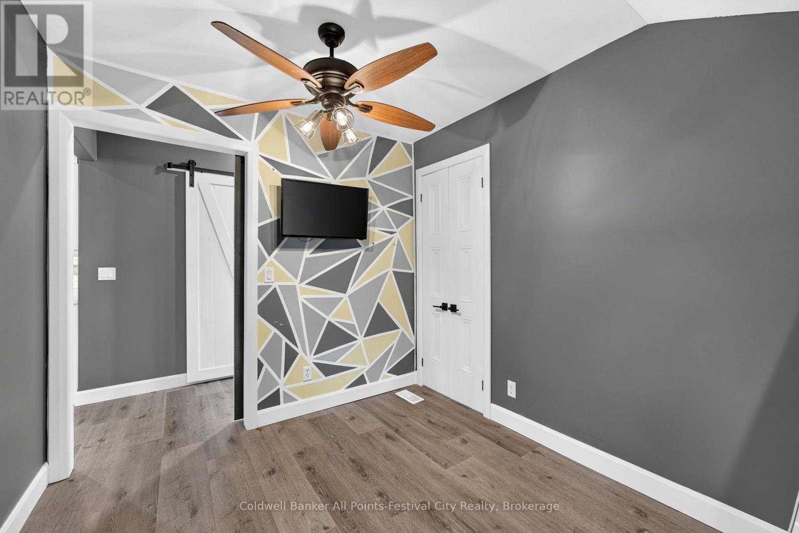 517 WILLOUGHBY STREET - 21