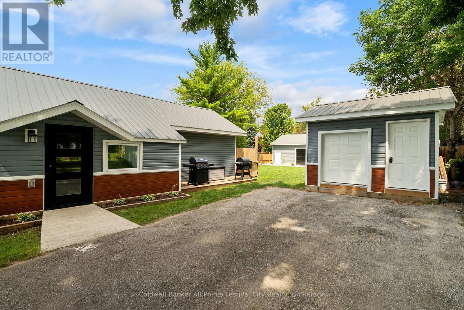 517 WILLOUGHBY STREET - 40