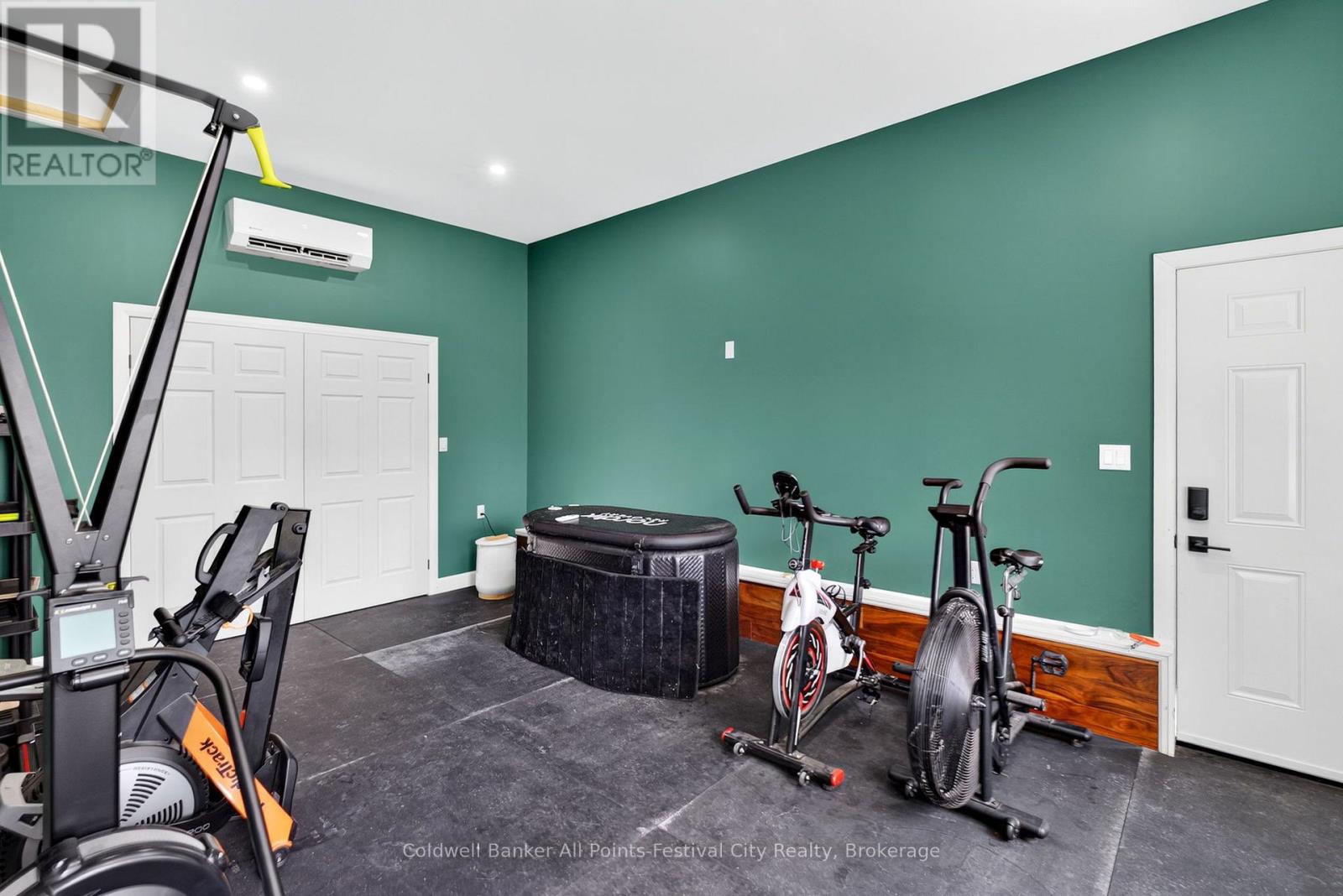 517 WILLOUGHBY STREET - 47