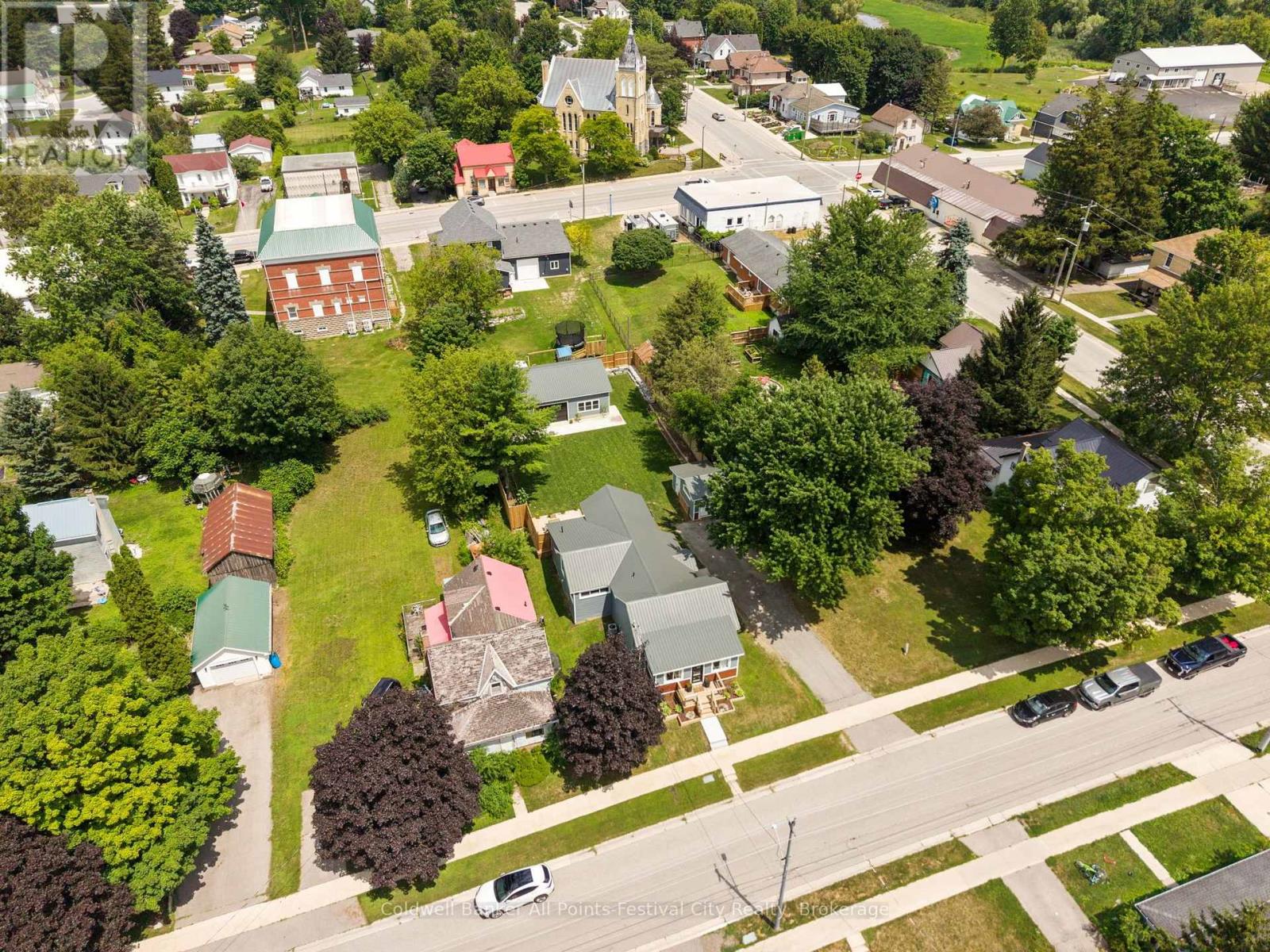 517 WILLOUGHBY STREET - 48