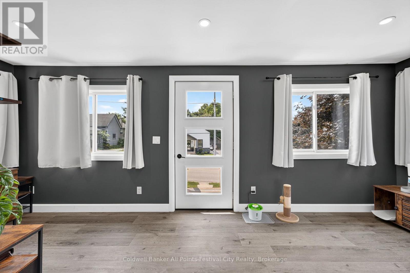 517 WILLOUGHBY STREET - 7