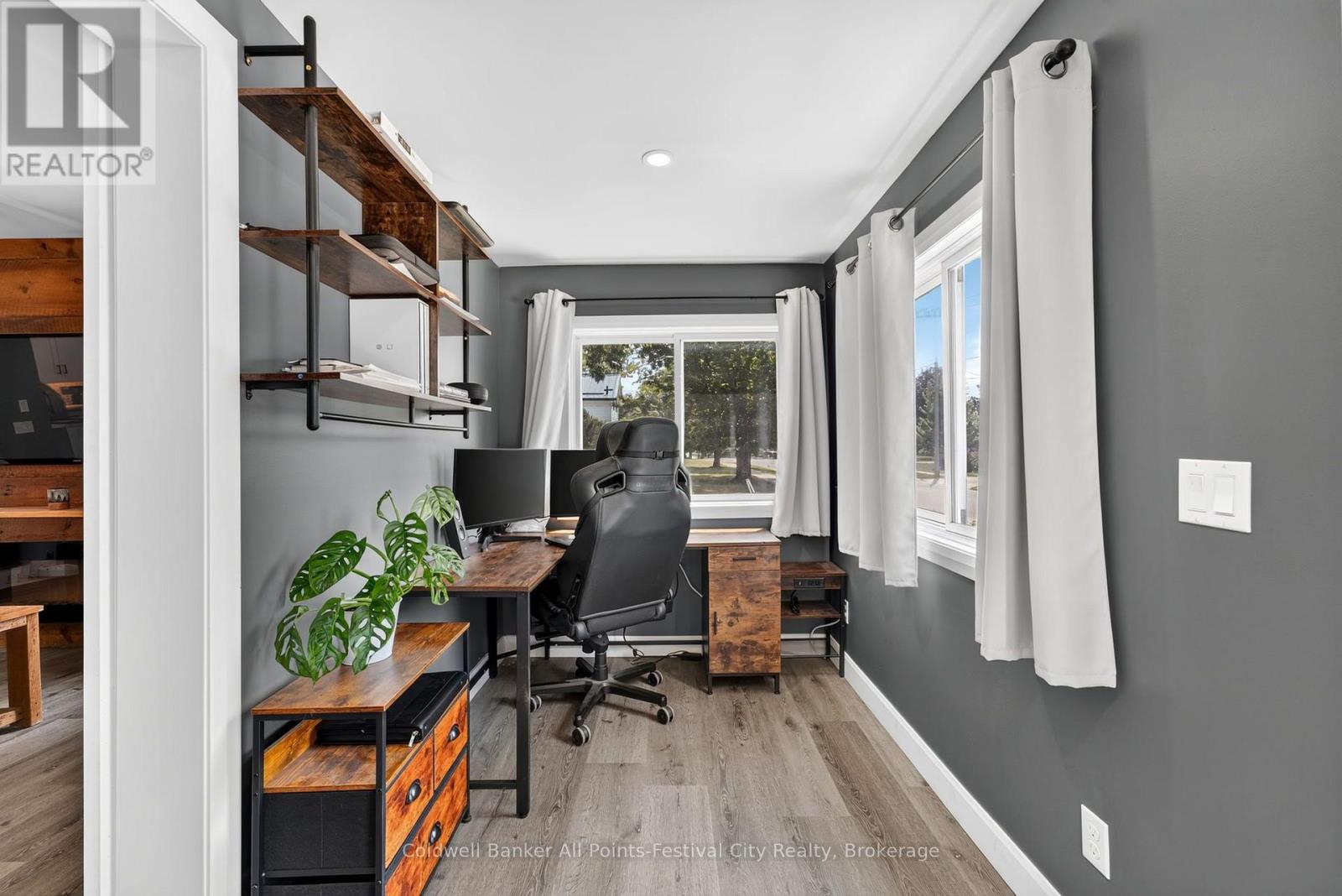 517 WILLOUGHBY STREET - 9
