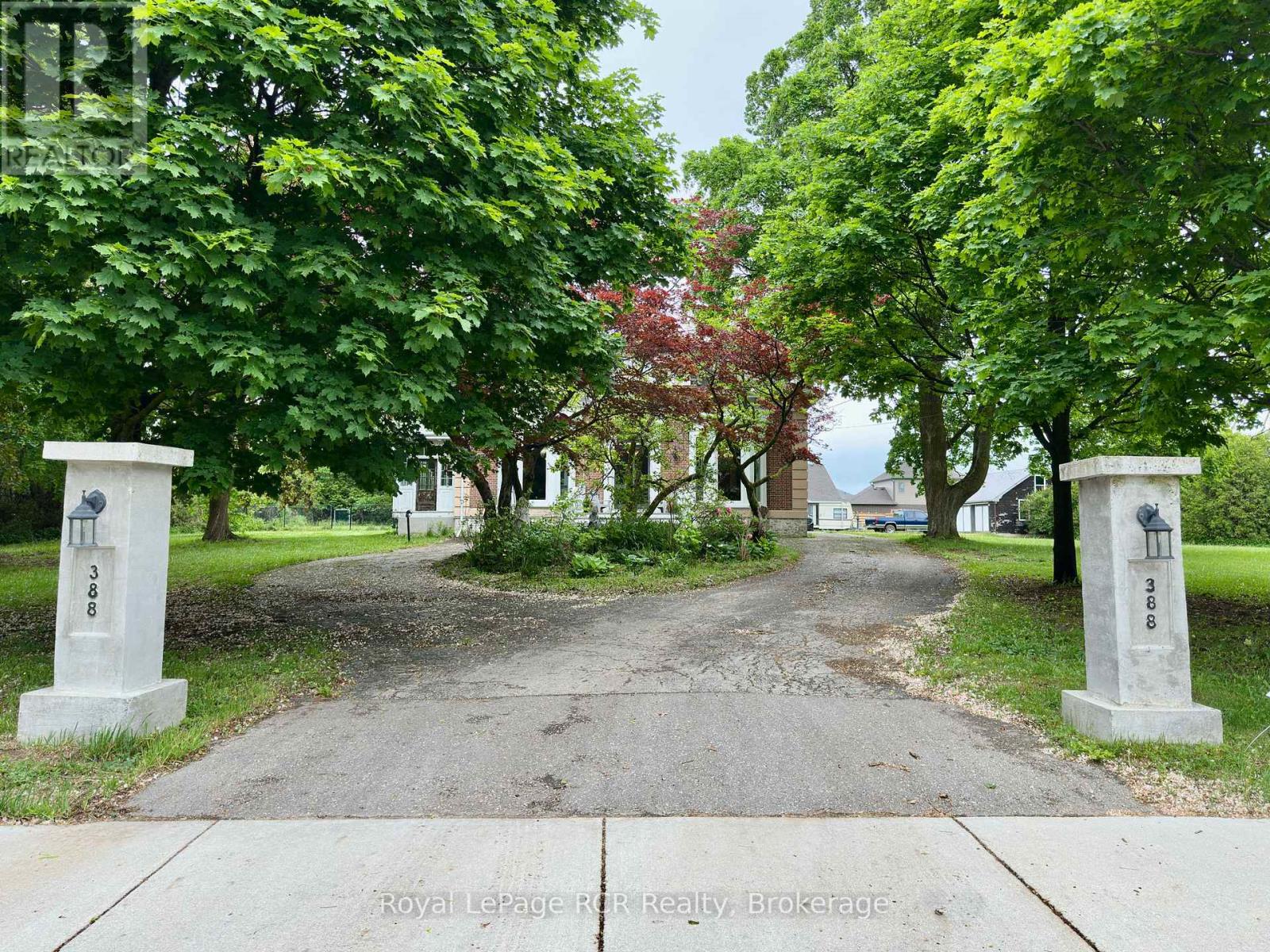 388 DURHAM ROAD E - 1