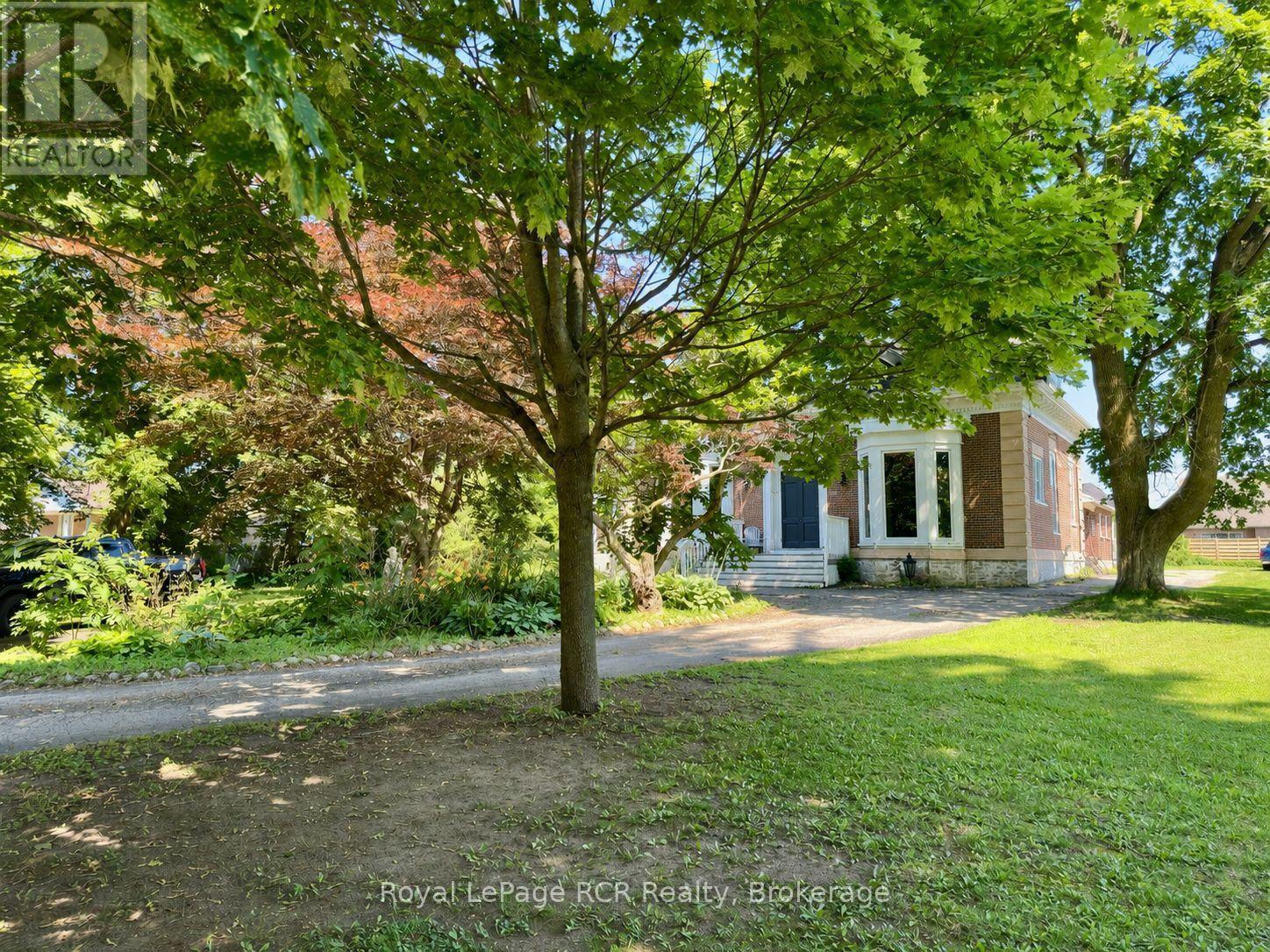 388 DURHAM ROAD E - 3