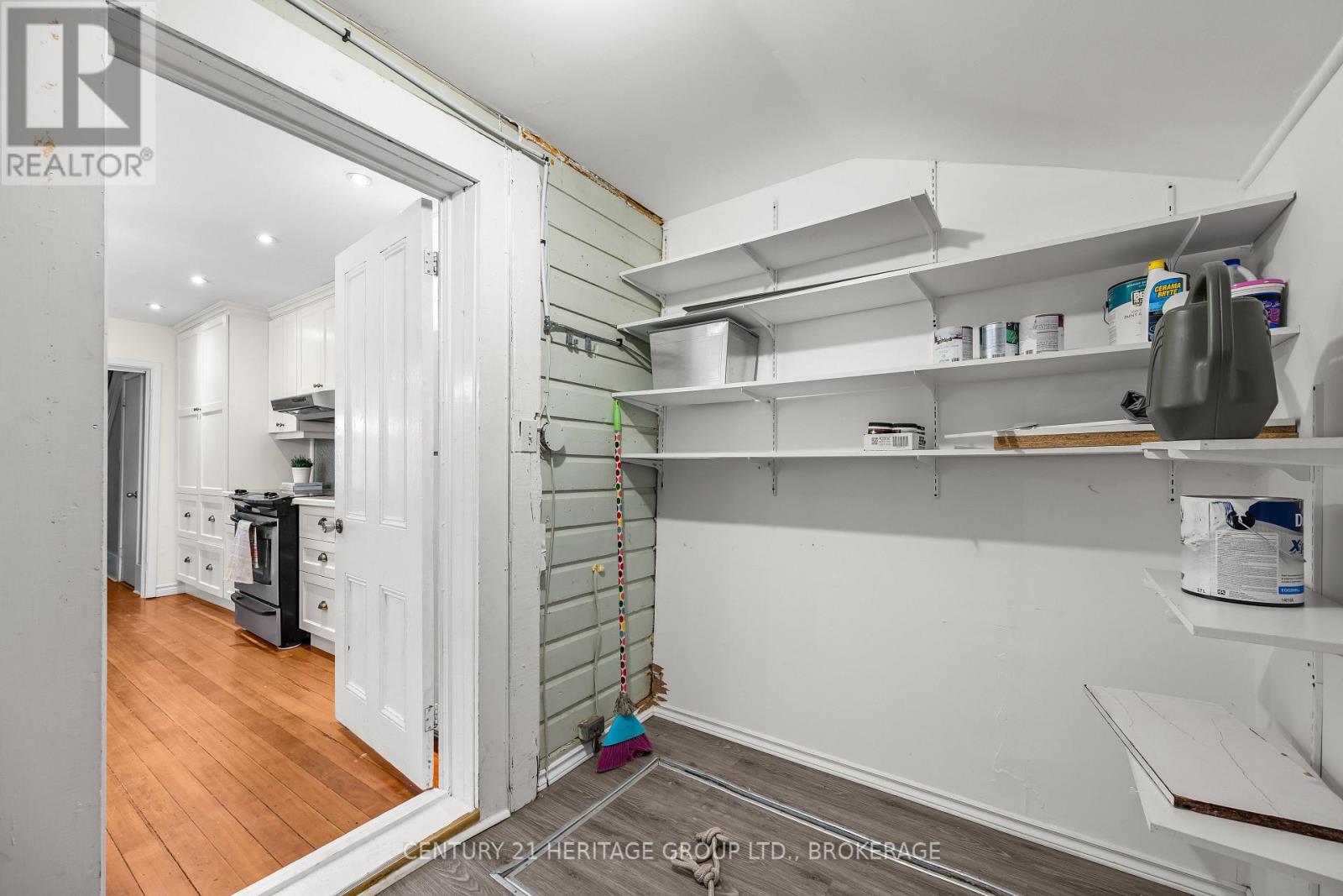 18 PINE STREET - 16