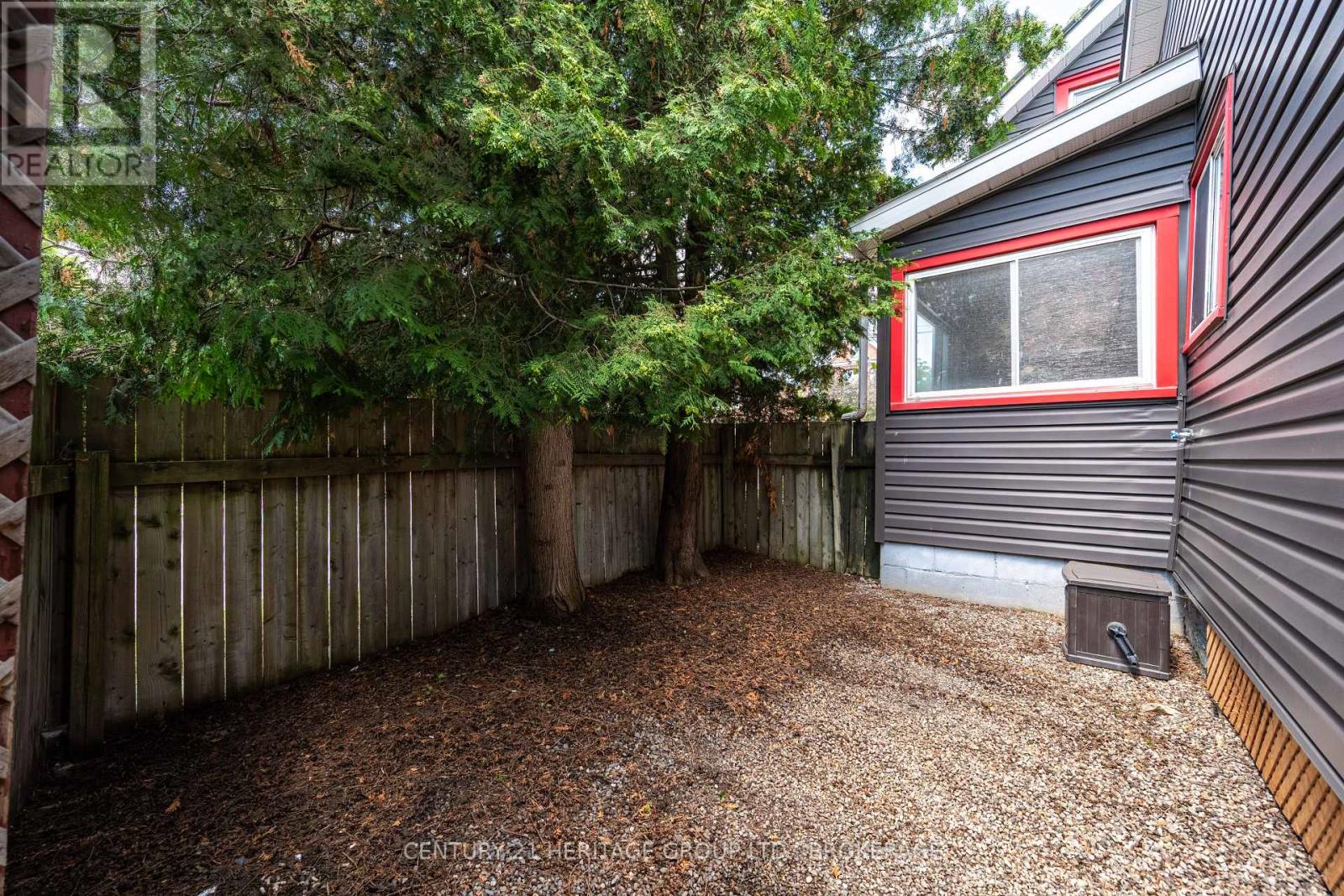 18 PINE STREET - 36