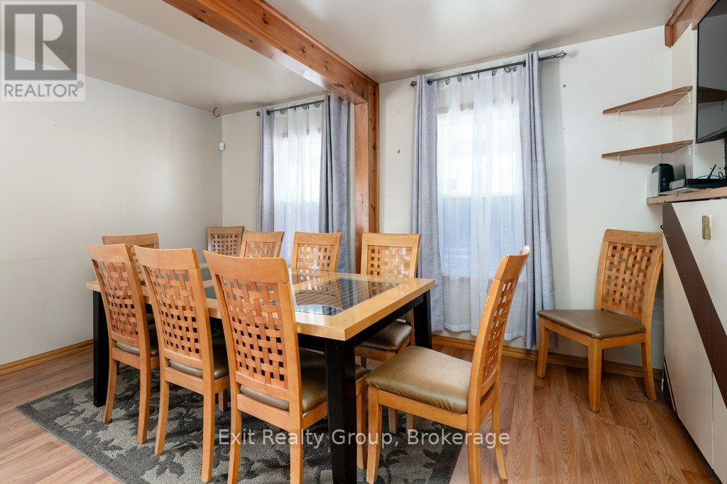 8 RIDLEY STREET E - 9