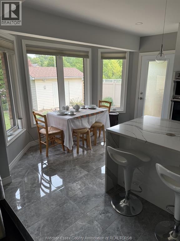 2098 EDGEMORE AVENUE - 18