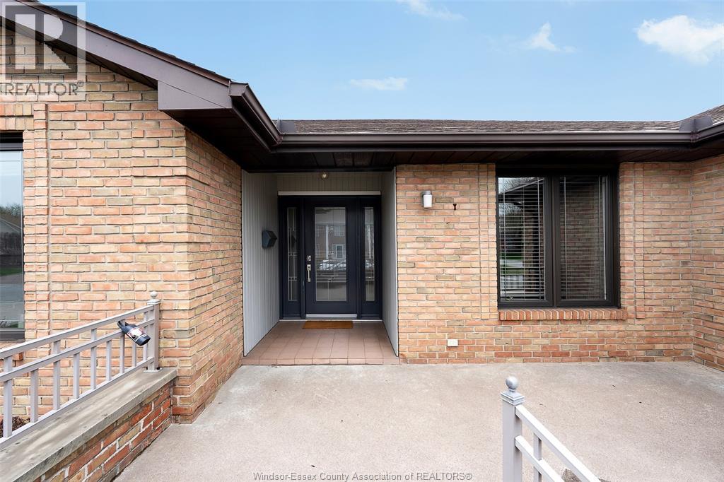2098 EDGEMORE AVENUE - 45