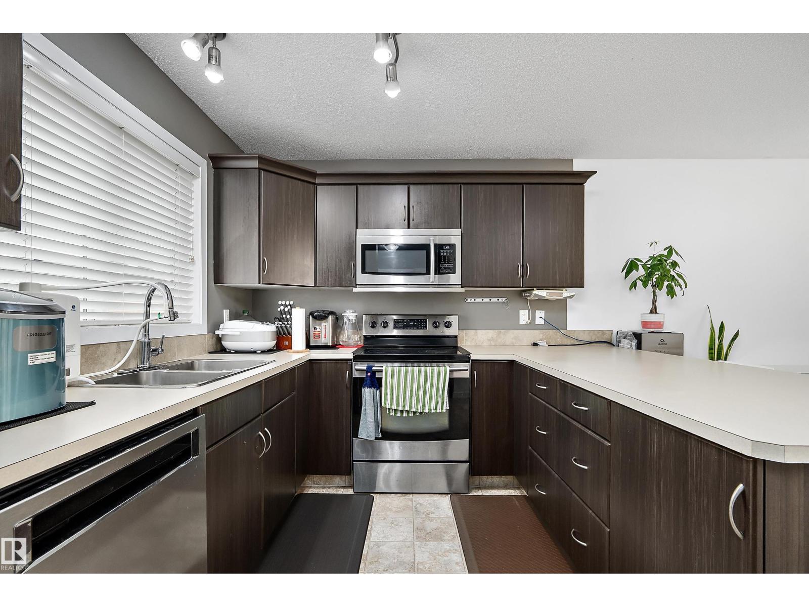 306 SIMMONDS Way - Photo 13