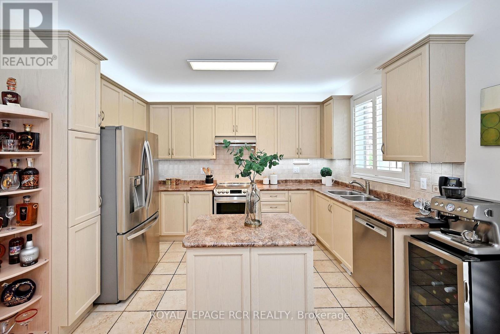 43 IVY GLEN DRIVE - 18