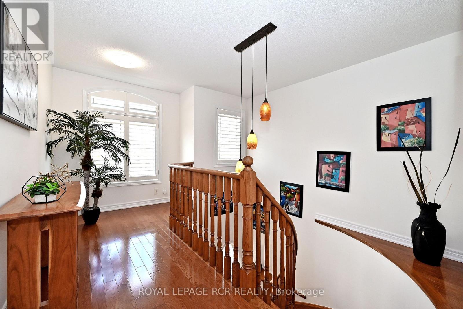 43 IVY GLEN DRIVE - 32