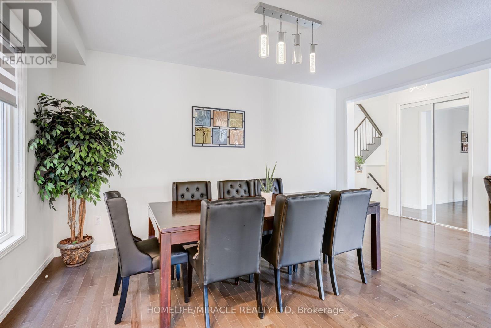 118 CAUTHERS CRESCENT - 10