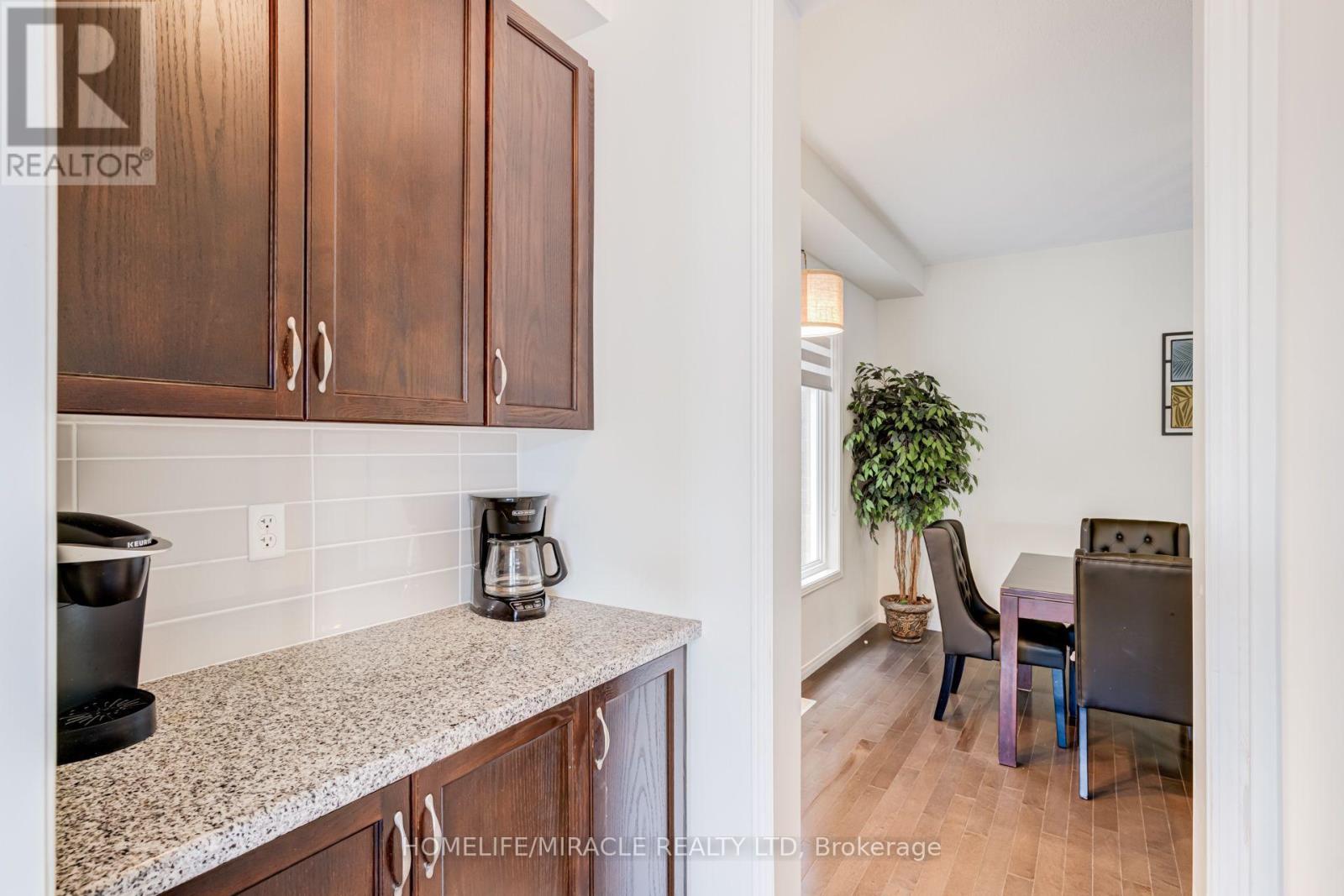 118 CAUTHERS CRESCENT - 17