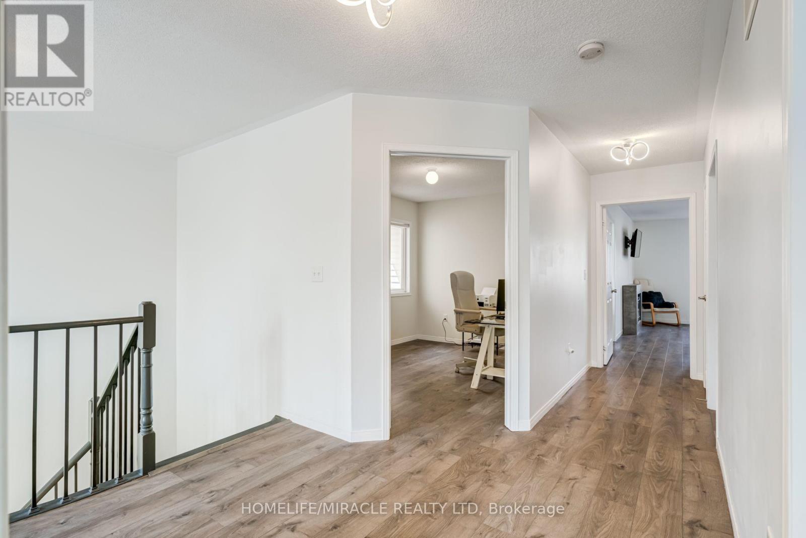 118 CAUTHERS CRESCENT - 23