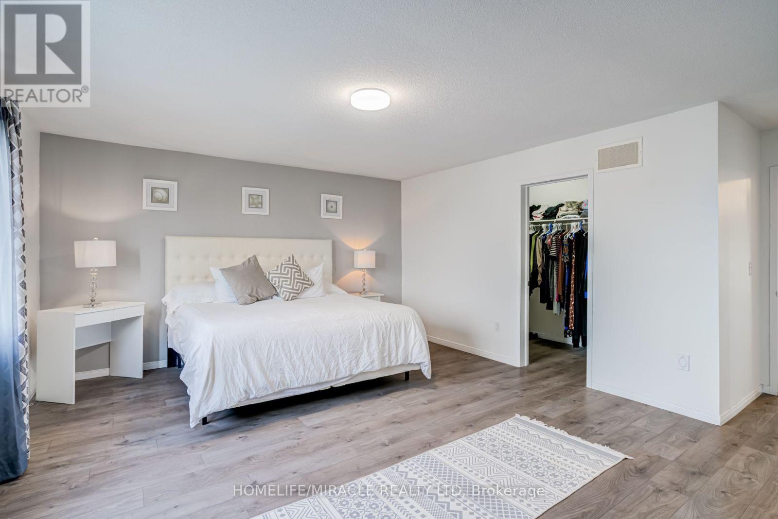 118 CAUTHERS CRESCENT - 27