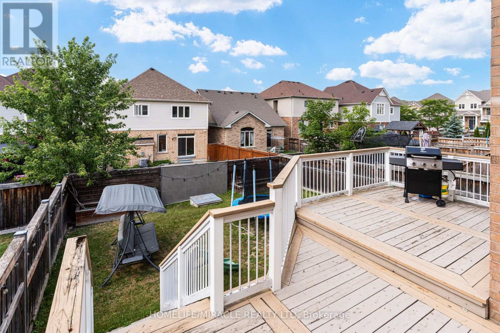 118 CAUTHERS CRESCENT - 44