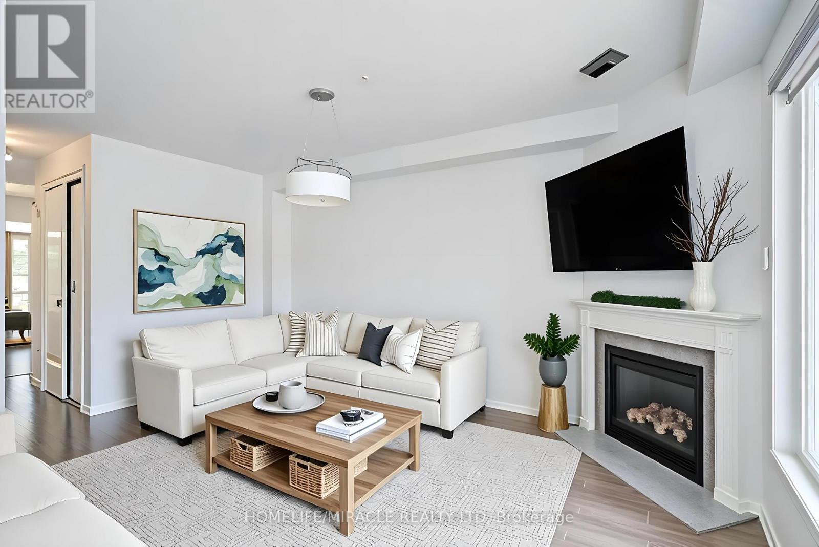 118 CAUTHERS CRESCENT - 5
