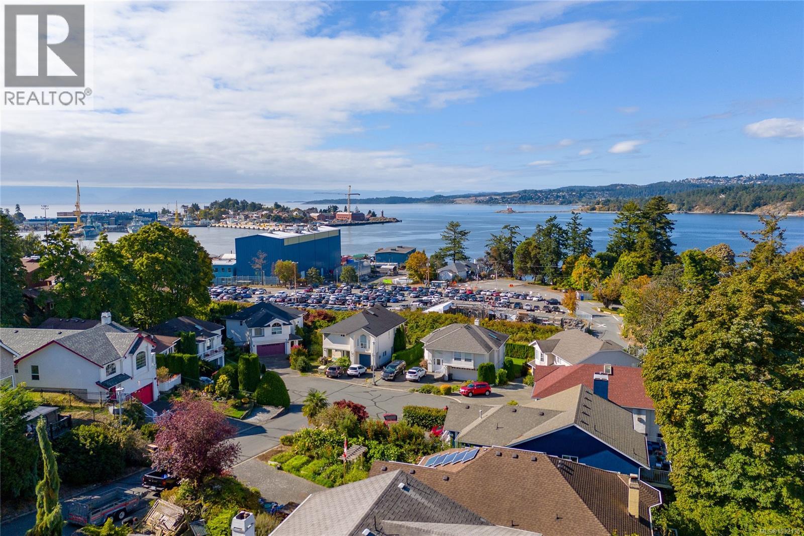 715 Luscombe Pl - 9