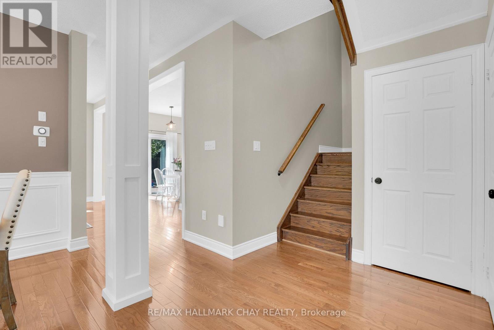 2 VERSAILLES CRESCENT - 5