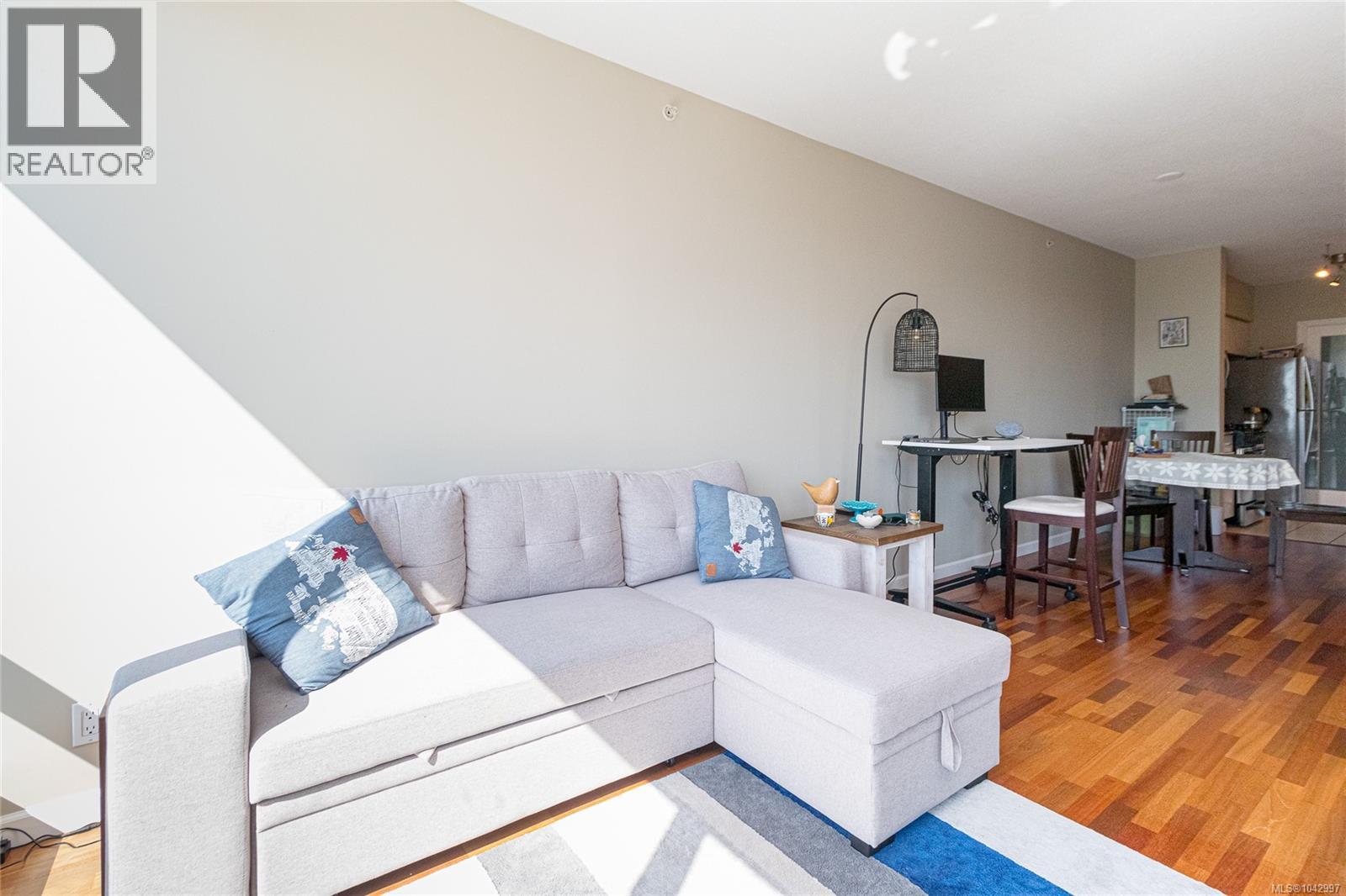 #810 160 Wilson St - 8