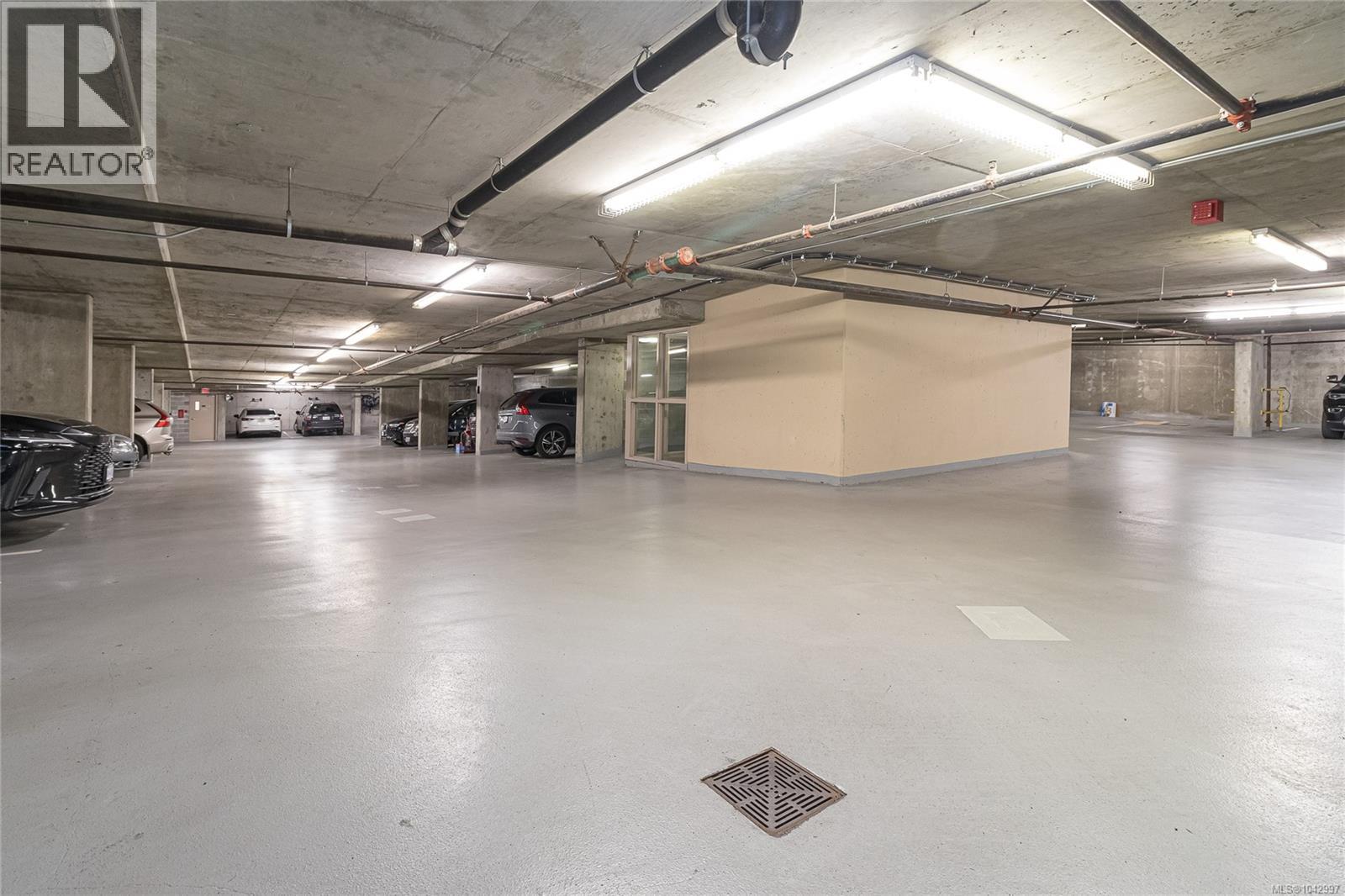 #810 160 Wilson St - 27