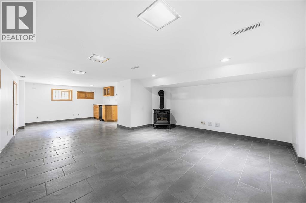 1477 BAXTER AVENUE - 27