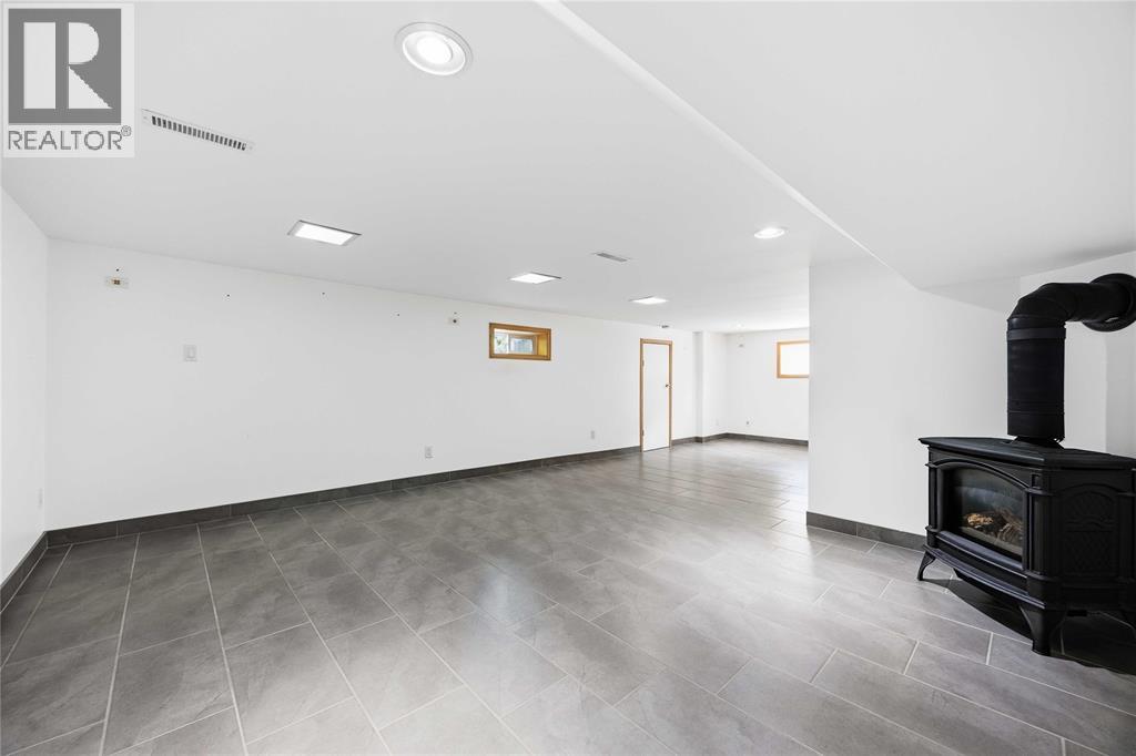 1477 BAXTER AVENUE - Image 28