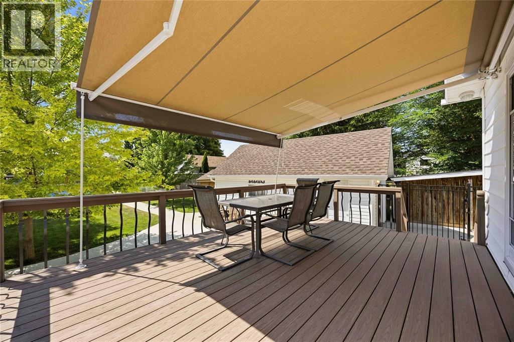 1477 BAXTER AVENUE - 33
