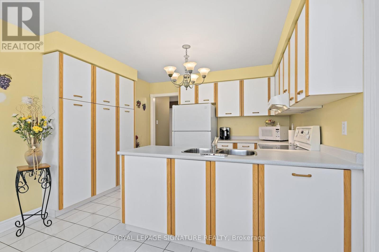 40 BURGBY AVENUE - 12