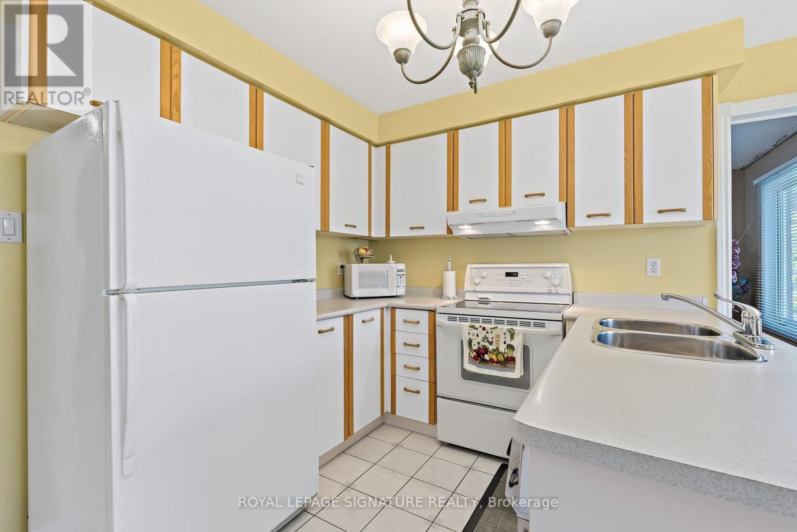 40 BURGBY AVENUE - 13