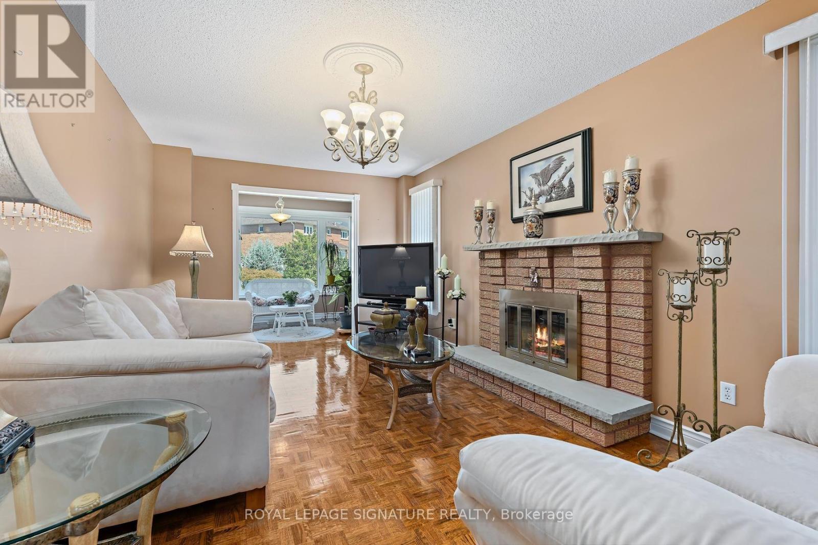 40 BURGBY AVENUE - 16