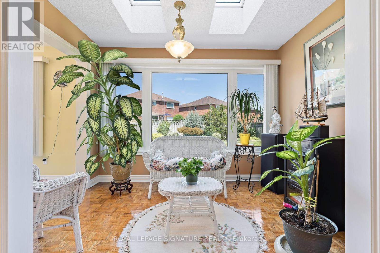 40 BURGBY AVENUE - 18