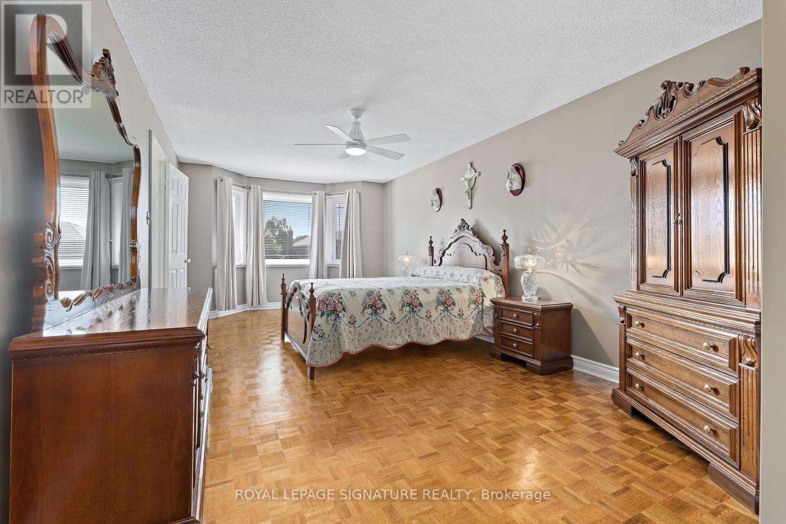 40 BURGBY AVENUE - 25