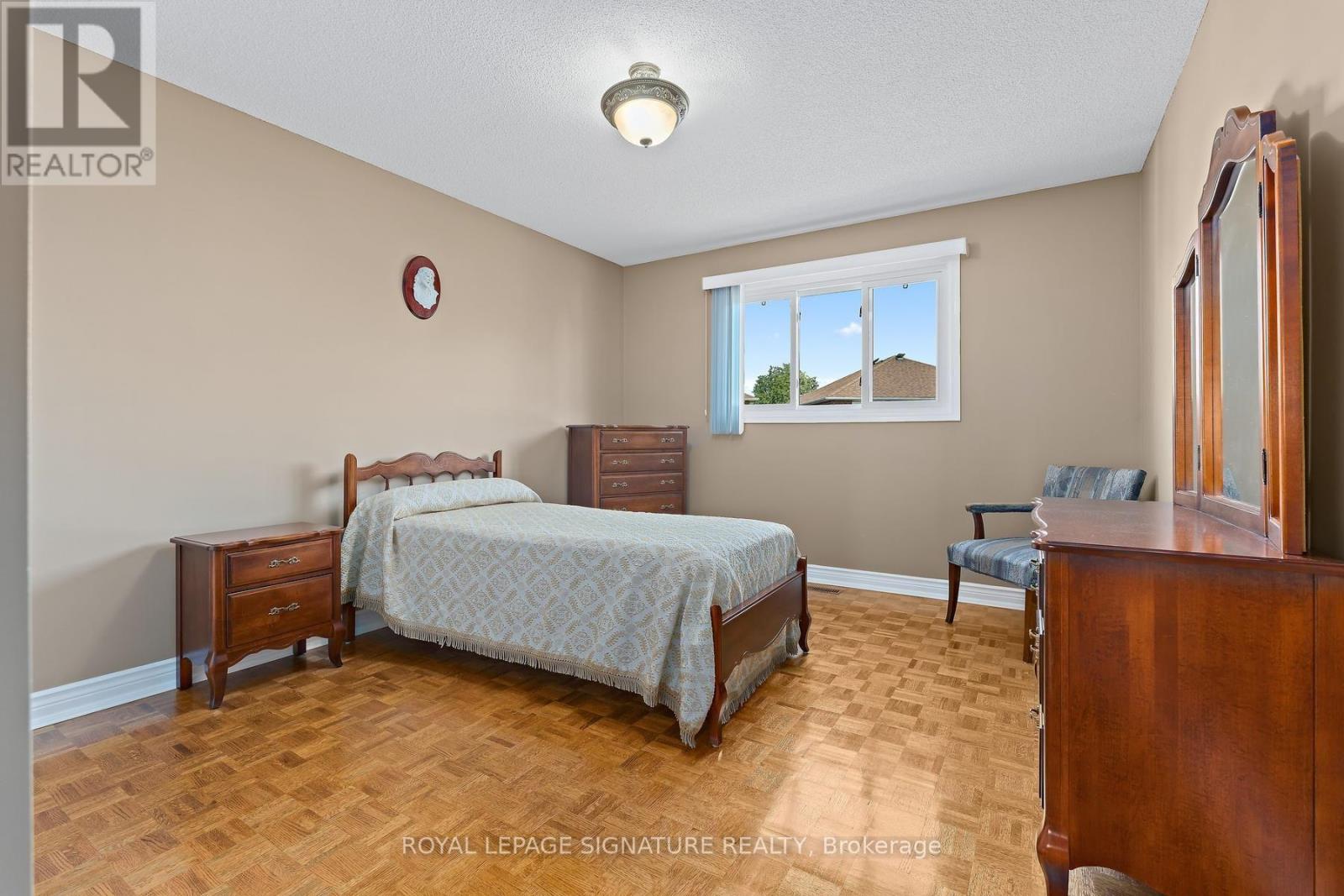 40 BURGBY AVENUE - 29