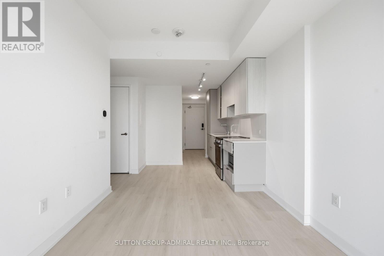 #1002 3900 CONFEDERATION PARKWAY - 8