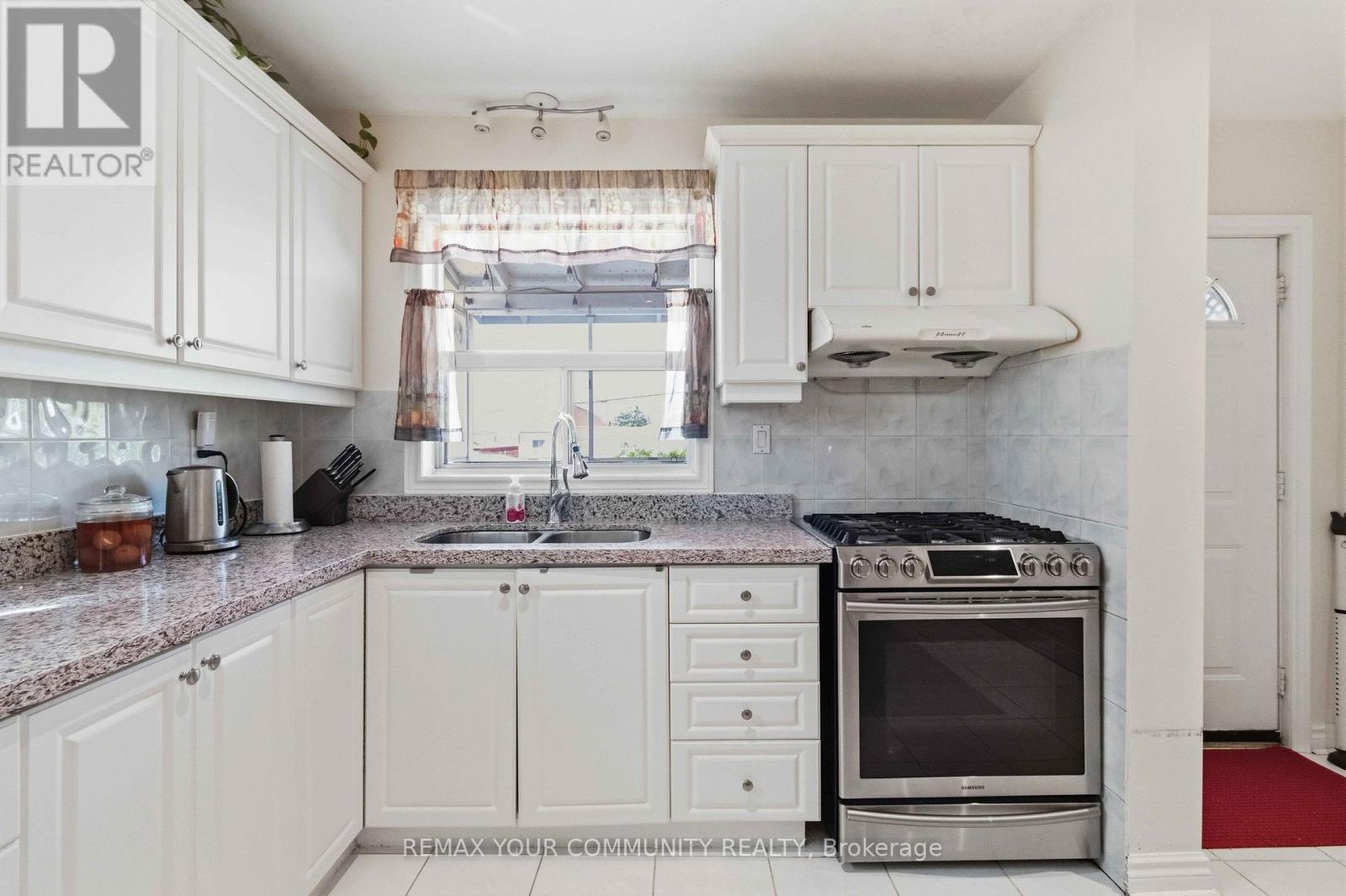 32 KIRKNEWTON ROAD - 10