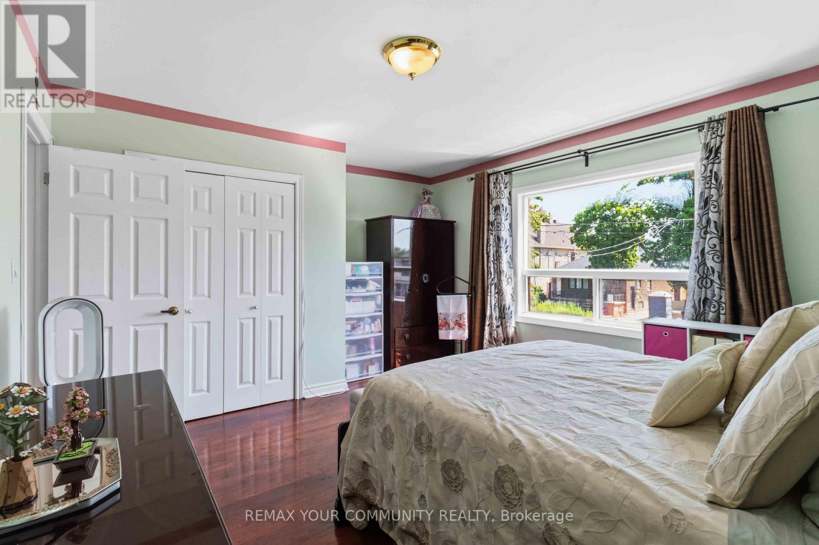 32 KIRKNEWTON ROAD - 12