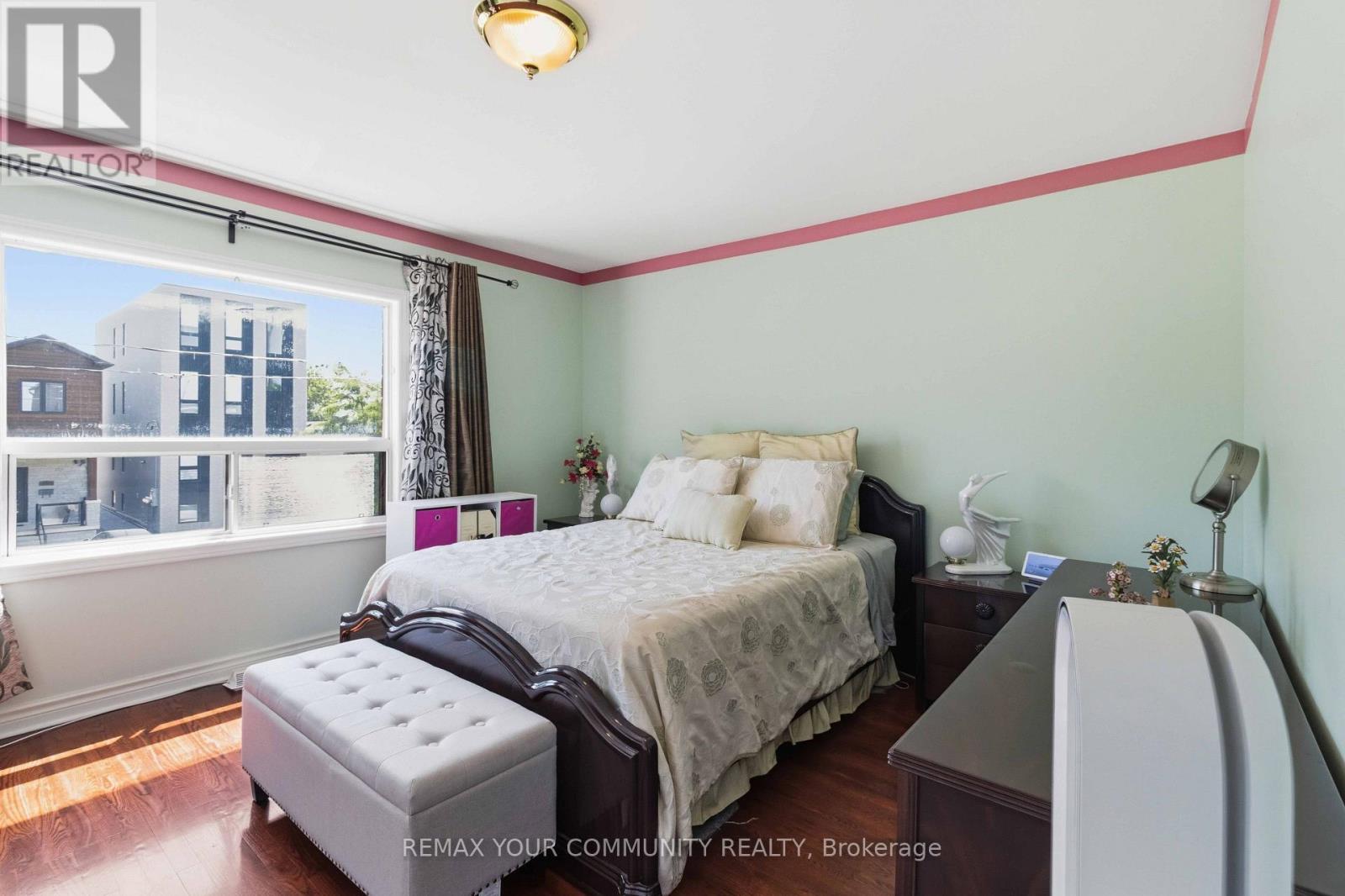 32 KIRKNEWTON ROAD - 13