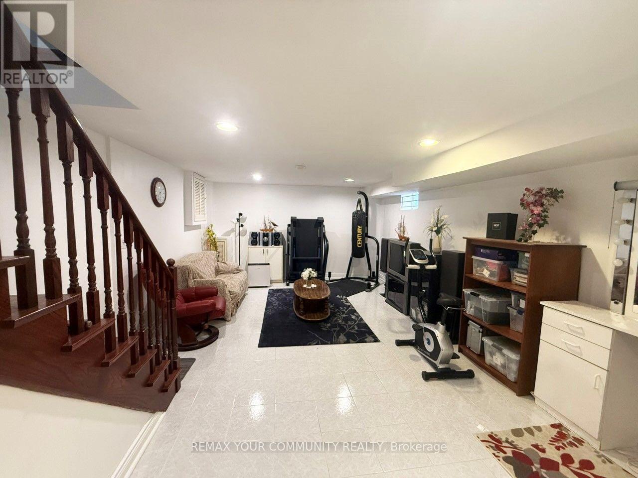 32 KIRKNEWTON ROAD - 23