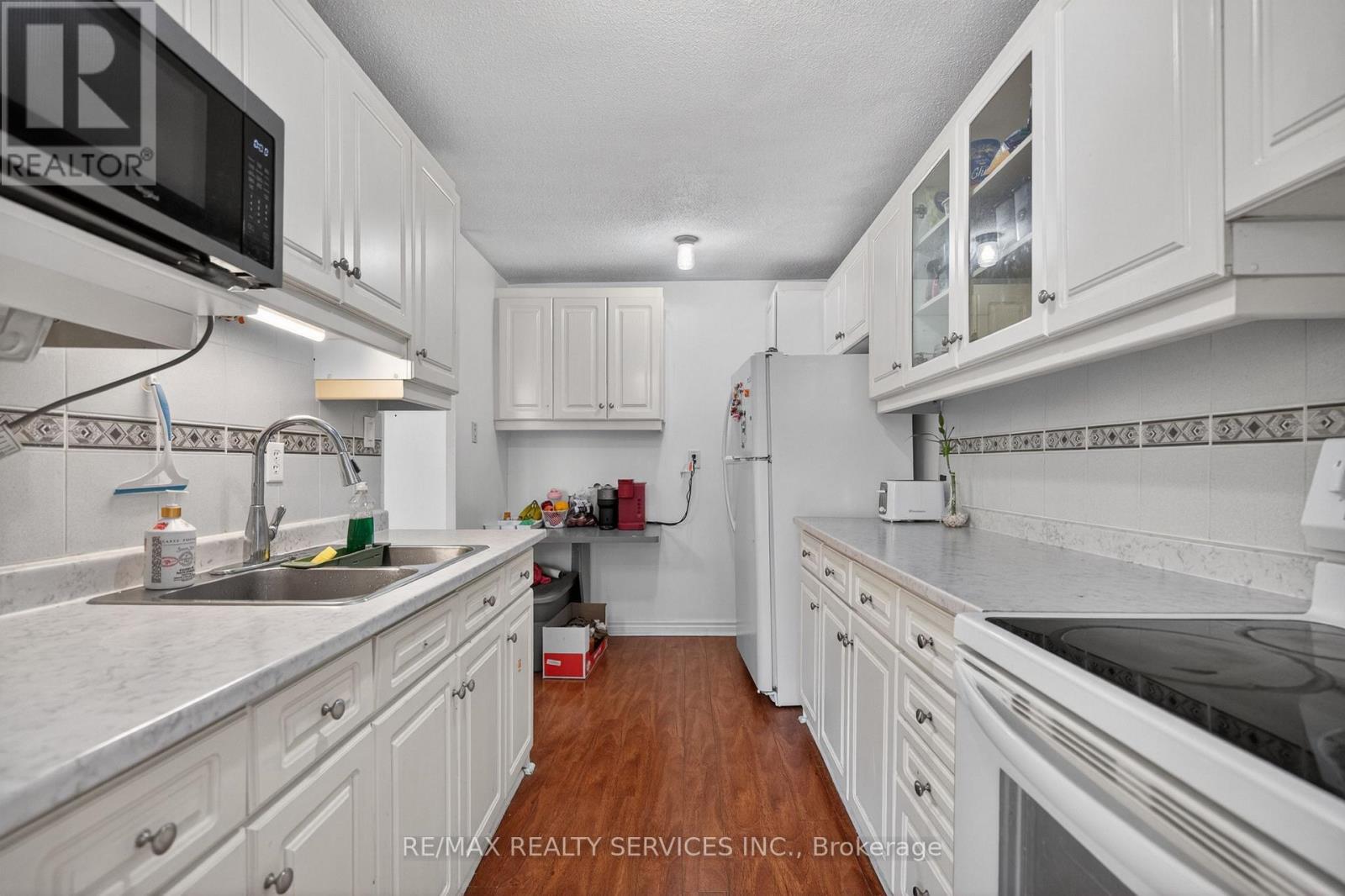 #210 3120 KIRWIN AVENUE - 16