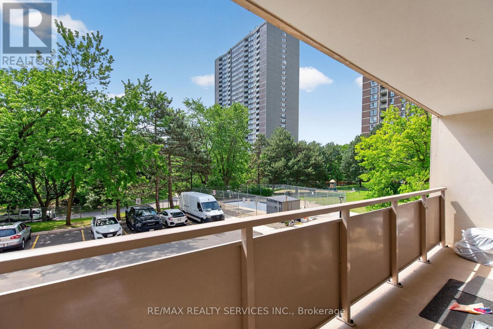 #210 3120 KIRWIN AVENUE - 22