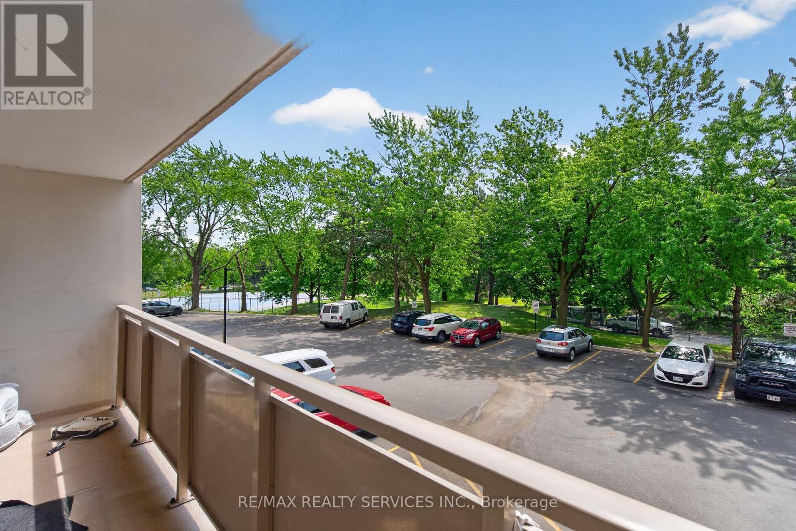 #210 3120 KIRWIN AVENUE - 23