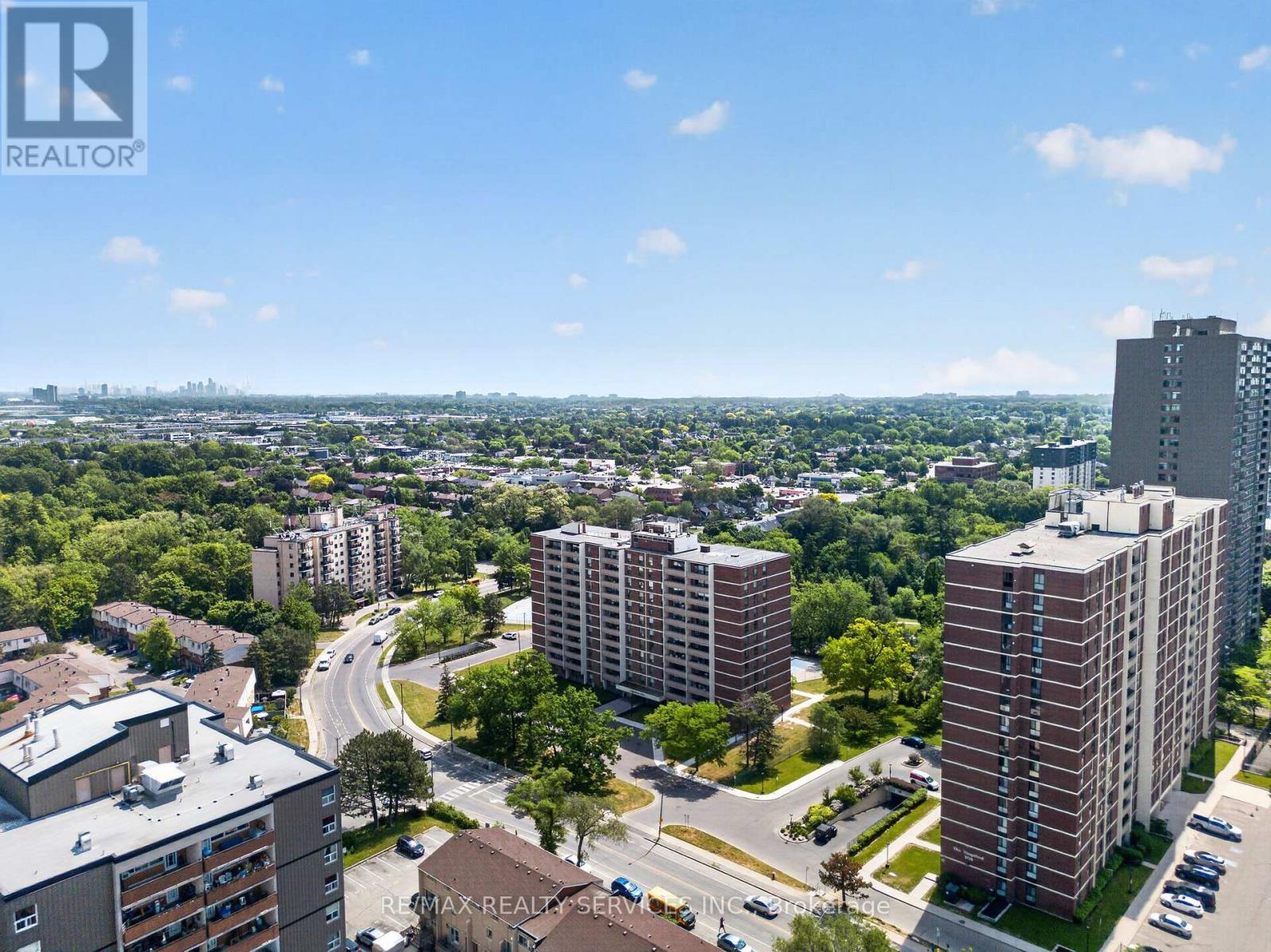 #210 3120 KIRWIN AVENUE - 34