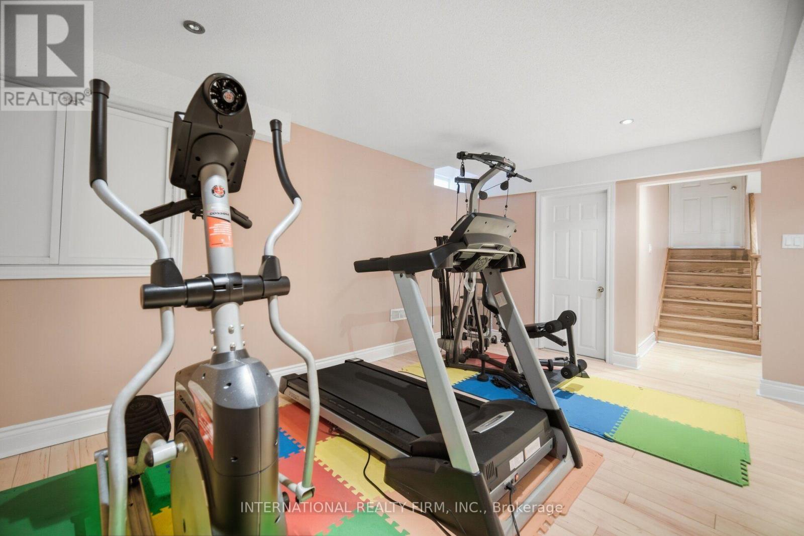 84 FRED YOUNG DRIVE - Image 37