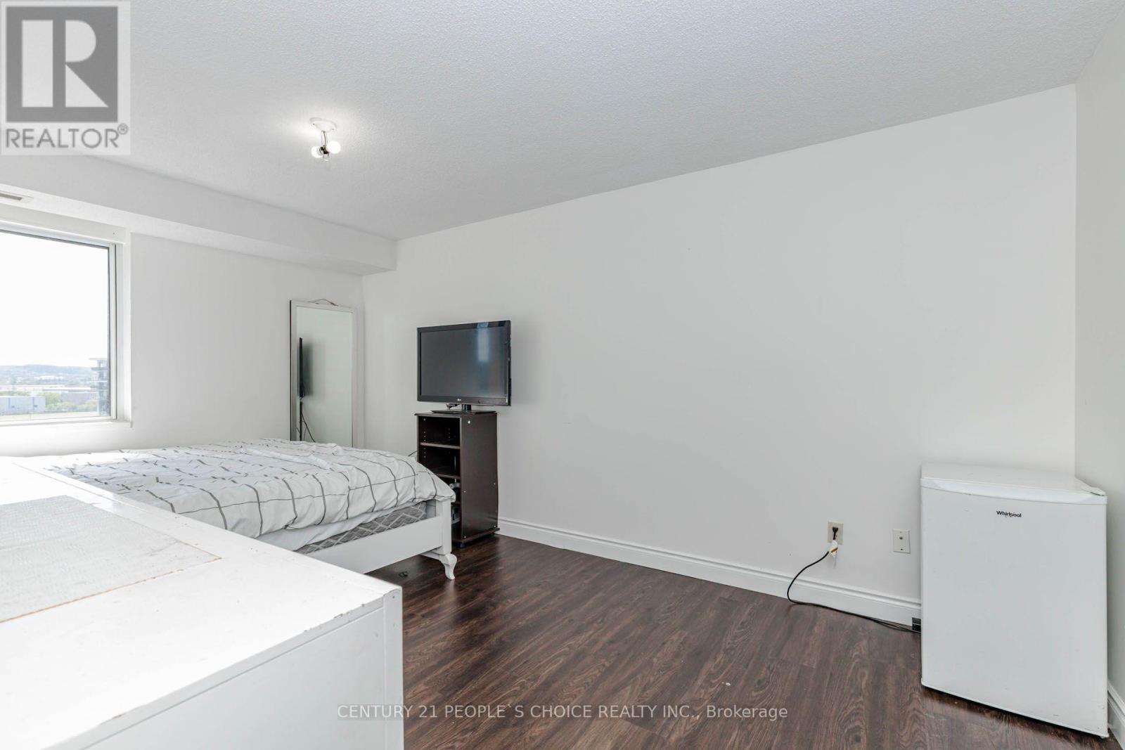 #1203 301 FRANCES AVENUE - 21