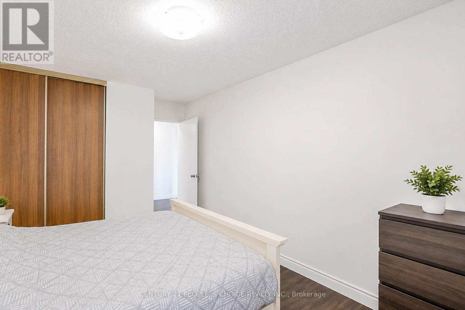 #1203 301 FRANCES AVENUE - 30