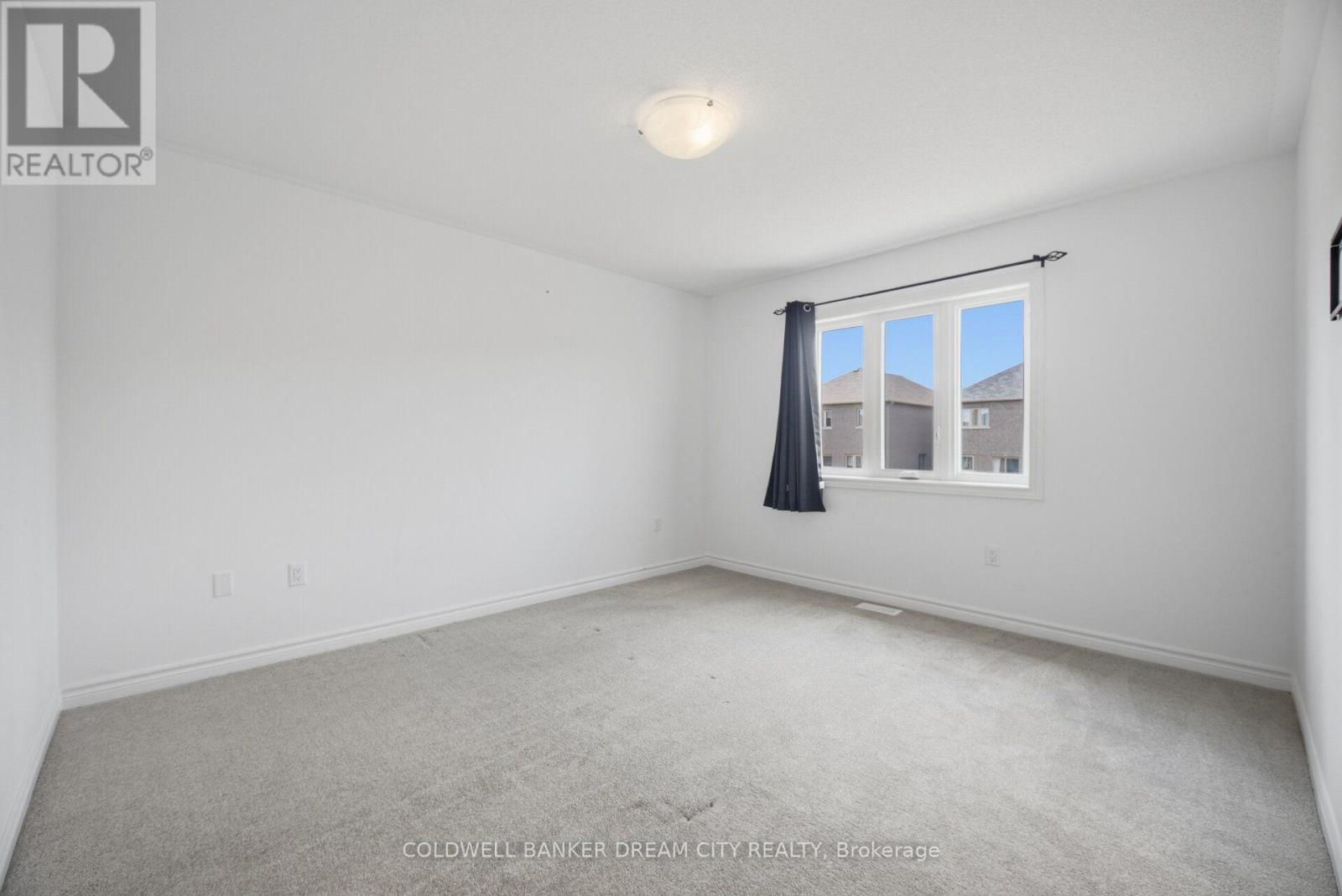 420 VANDUSEN AVENUE - 22