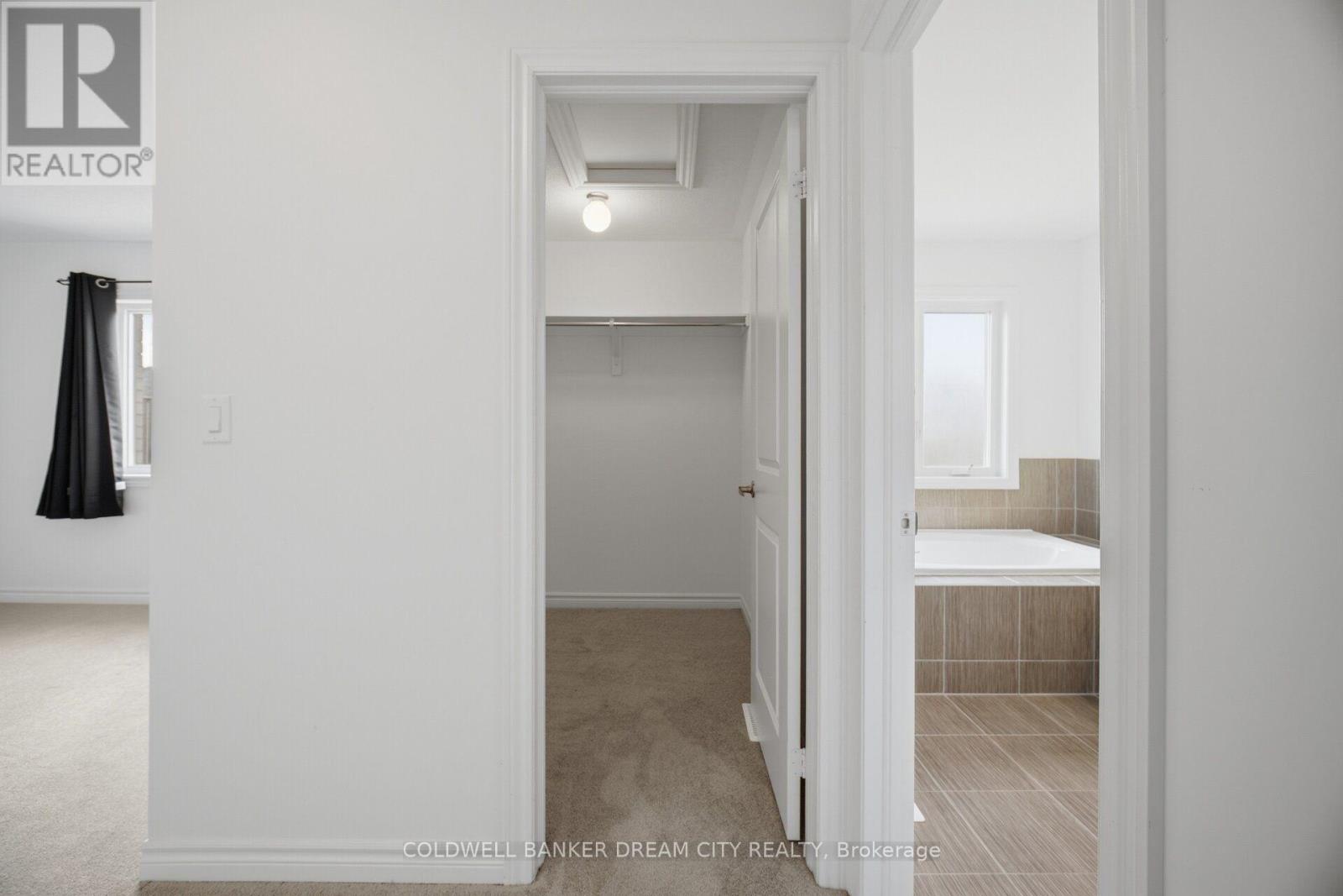420 VANDUSEN AVENUE - 24